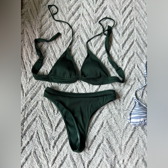 SHEIN swimsuits - Picture 2 of 3